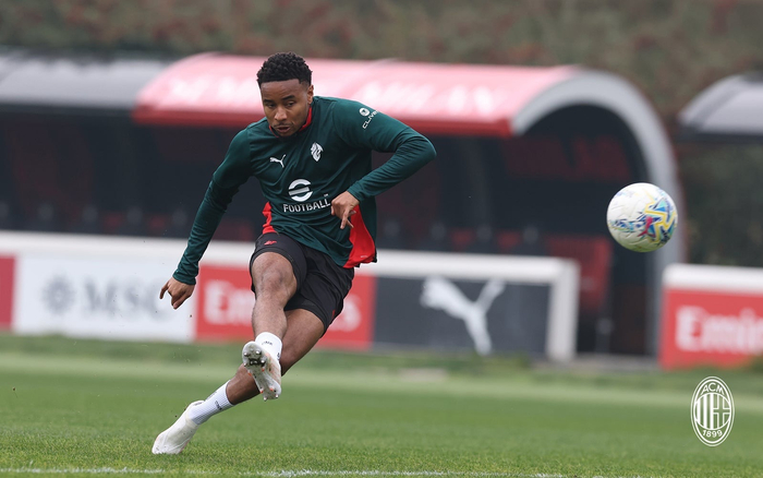 u8官方在线-希门尼斯回归米兰合练|圣地亚哥·希门尼斯|AC米兰|圣地亚哥-希门尼斯|阿尔瓦罗-希门尼斯|ac米兰_新浪新闻